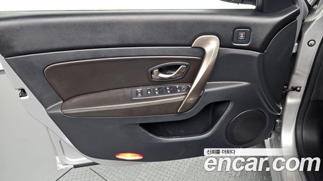 Renault Korea SM5  2014 — photo 14
