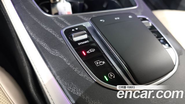 Mercedes-Benz CLS-Class 2021 — photo 21