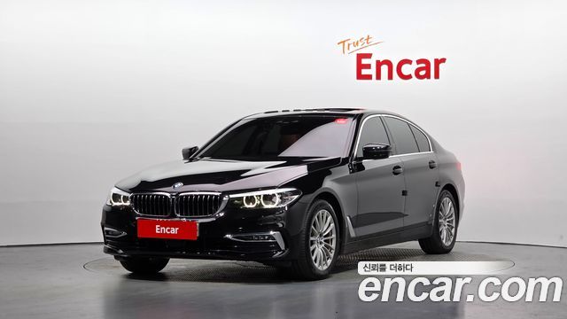 BMW 5-Series 2020 — photo 1