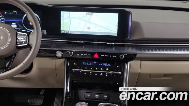 Kia Canival 2023 — photo 20