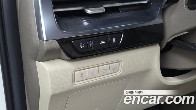 Kia Canival 2023 — photo 28