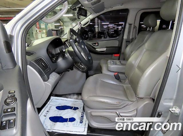 Hyundai Starex 2013 — photo 7