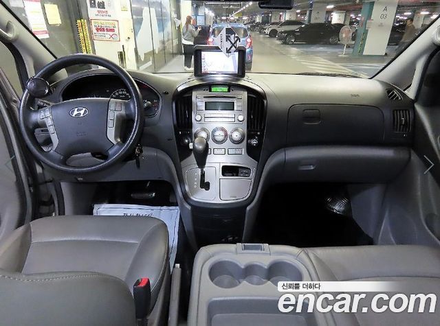 Hyundai Starex 2013 — photo 11