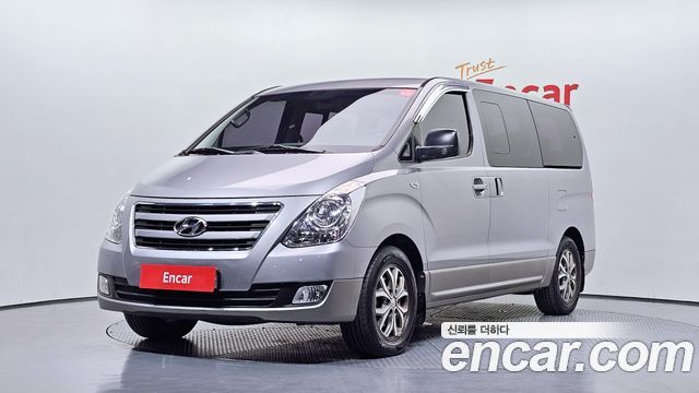 Hyundai Starex 2017 — photo 1