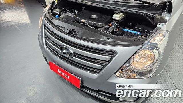 Hyundai Starex 2017 — photo 6