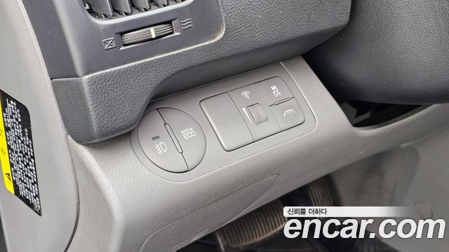 Hyundai Starex 2017 — photo 22