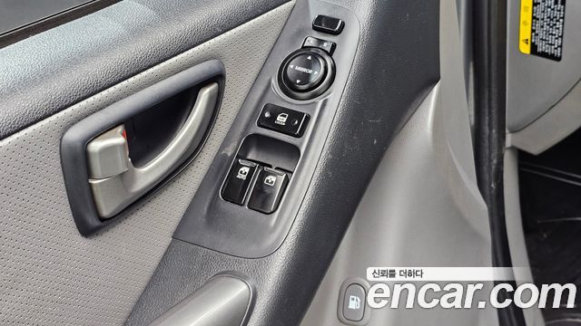 Hyundai Starex 2017 — photo 23