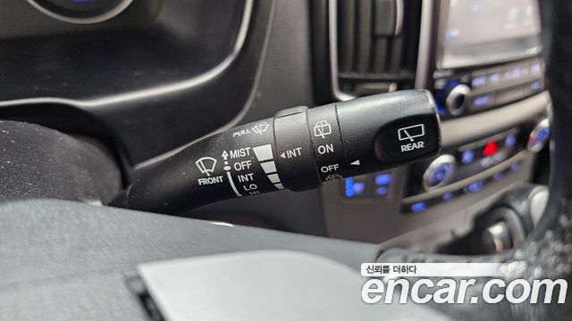 Hyundai Starex 2017 — photo 25