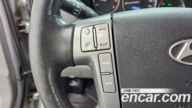 Hyundai Starex 2017 — photo 26