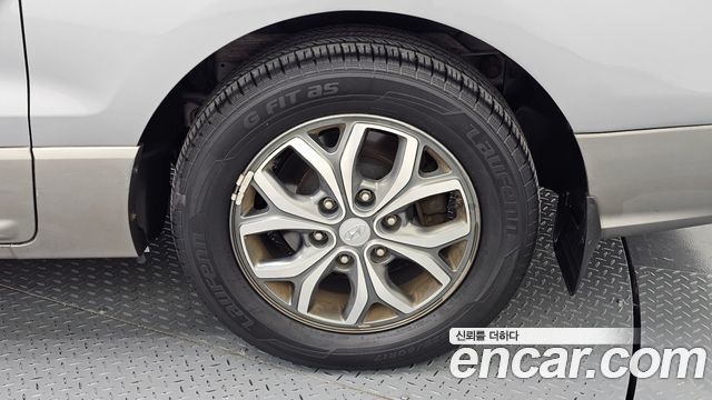 Hyundai Starex 2017 — photo 7