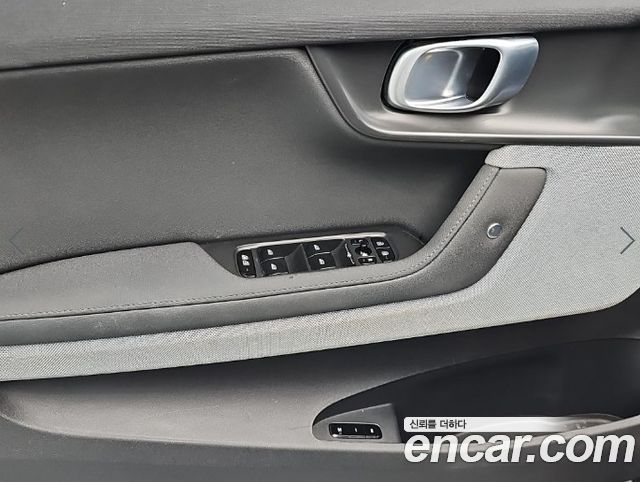 Polestar Polestar 2 2023 — photo 15