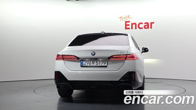 BMW 5-Series 2025 — photo 4