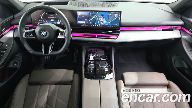 BMW 5-Series 2025 — photo 10