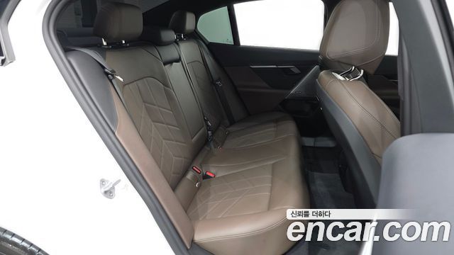 BMW 5-Series 2025 — photo 18