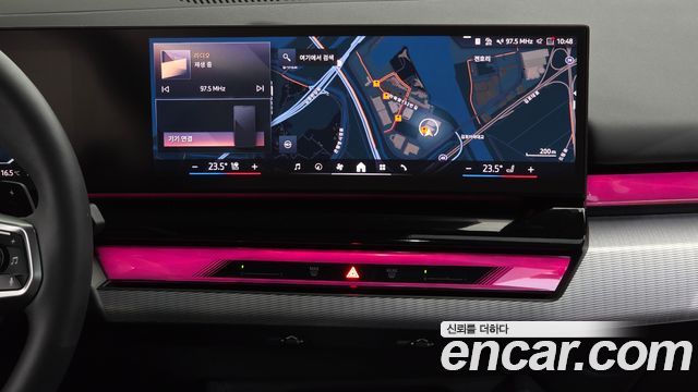 BMW 5-Series 2025 — photo 20