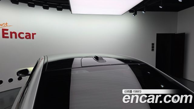 BMW 5-Series 2025 — photo 16