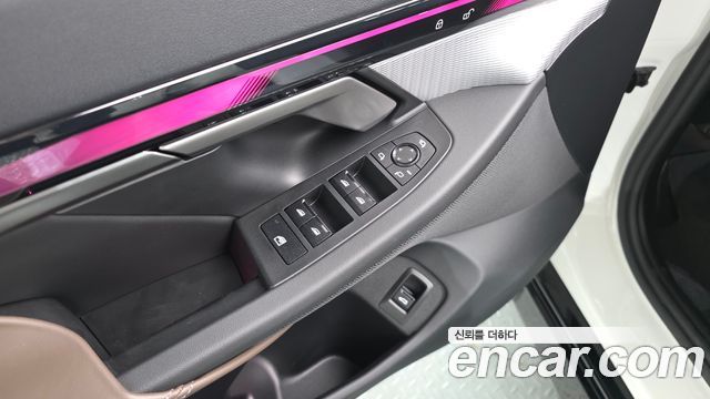 BMW 5-Series 2025 — photo 35