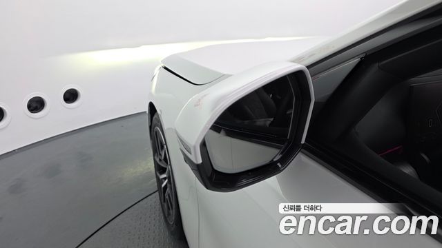 BMW 5-Series 2025 — photo 36