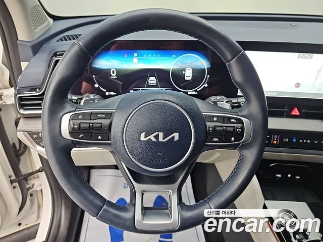 Kia Sportage 2023 — photo 11
