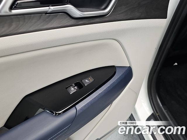 Kia Sportage 2023 — photo 16