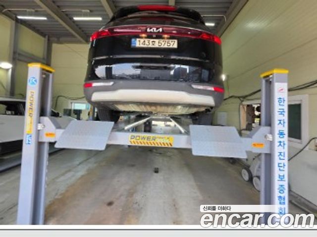 Kia Canival 2022 — photo 2