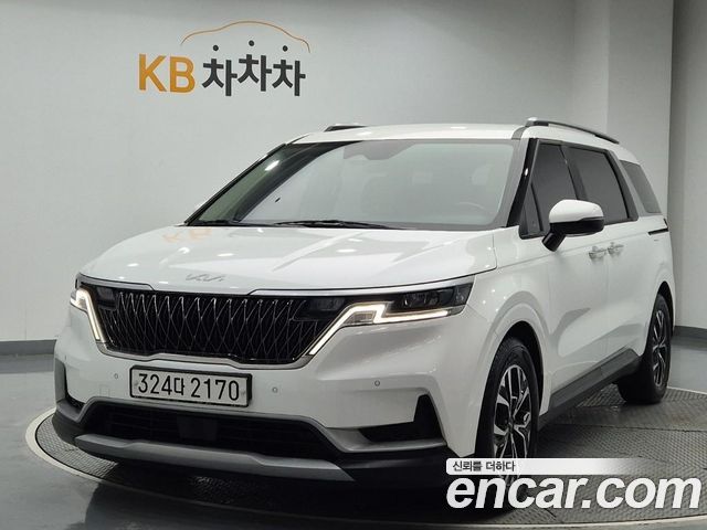 Kia Canival 2023 — photo 1