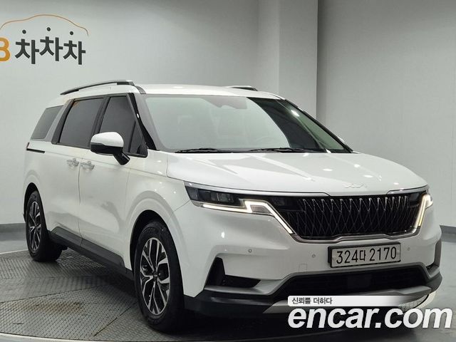 Kia Canival 2023 — photo 4