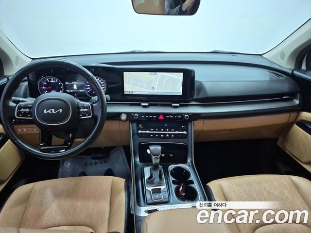 Kia Canival 2023 — photo 8