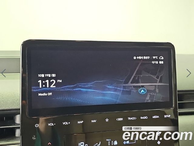 Hyundai Staria 2025 — photo 13