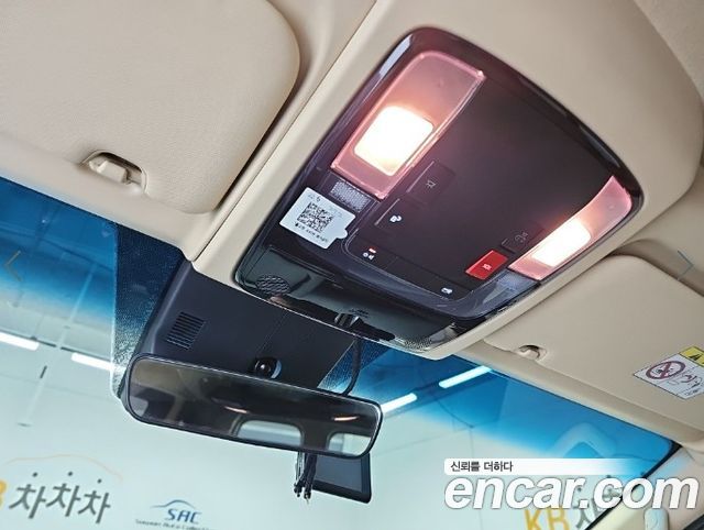 Hyundai Staria 2025 — photo 15