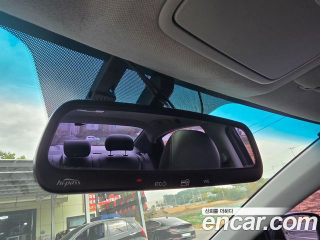 Hyundai AVANTE 2013 — photo 13