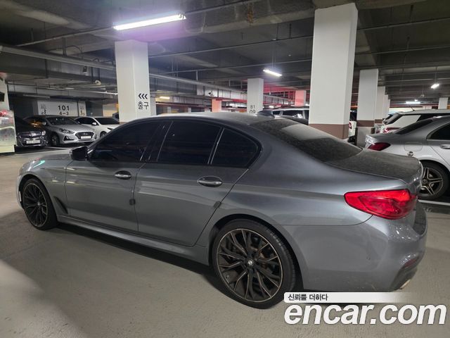 BMW 5-Series 2017 — photo 2