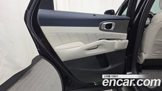 Kia Sorento 2023 — photo 15