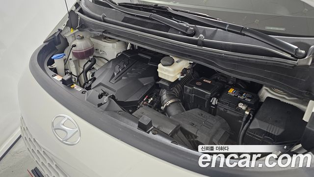 Hyundai Staria 2024 — photo 6