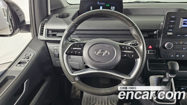 Hyundai Staria 2024 — photo 13