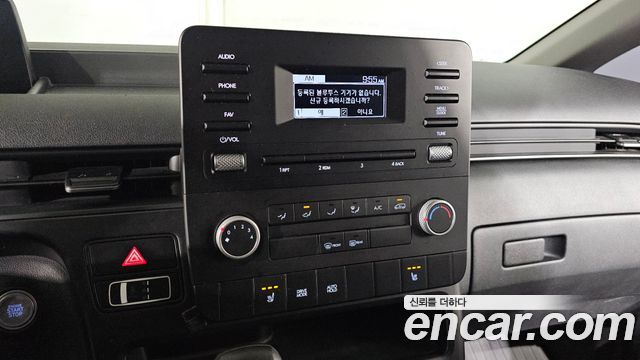 Hyundai Staria 2024 — photo 18