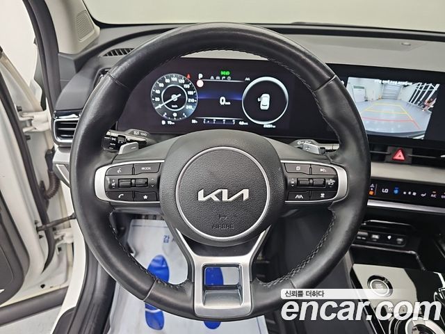 Kia Sportage 2023 — photo 11