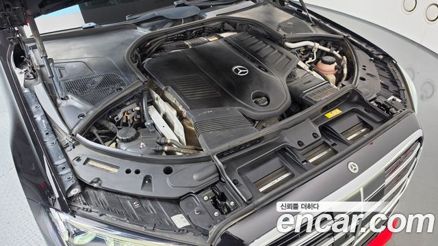 Mercedes-Benz S-Class 2022 — photo 6