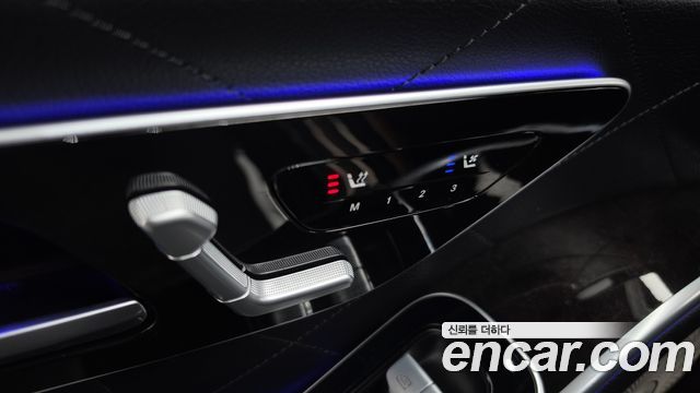 Mercedes-Benz S-Class 2022 — photo 24