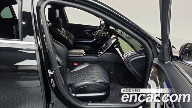 Mercedes-Benz S-Class 2022 — photo 16