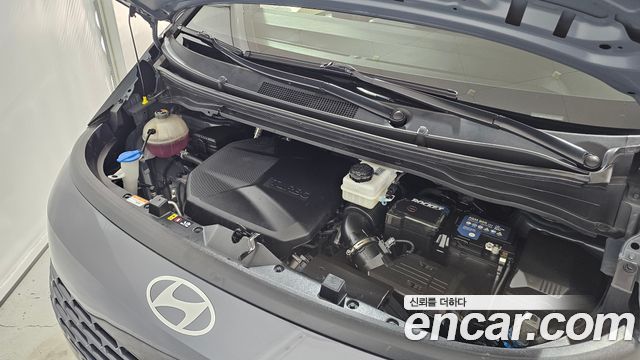 Hyundai Staria 2025 — photo 6