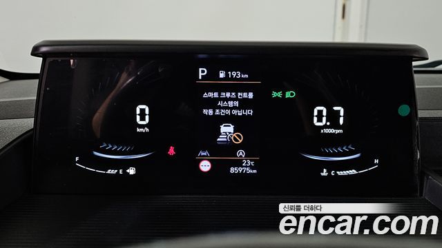 Hyundai Staria 2025 — photo 8