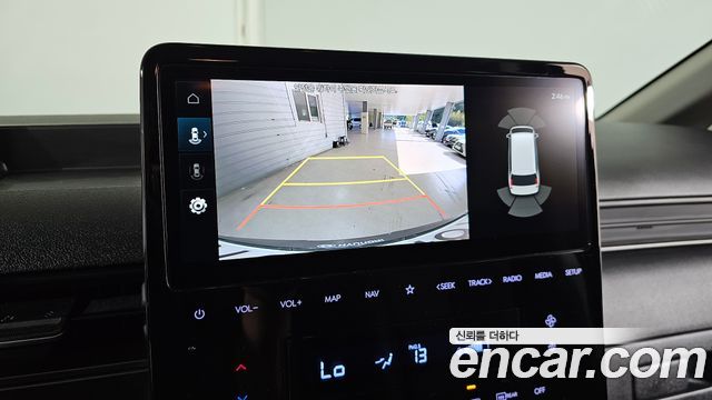 Hyundai Staria 2025 — photo 16