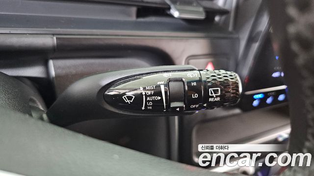 Hyundai Staria 2025 — photo 19