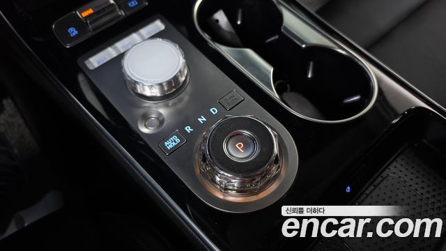 Genesis GV70 2025 — photo 12