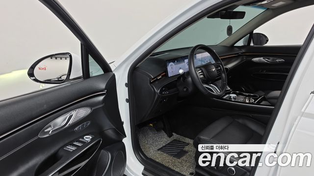 Genesis GV70 2025 — photo 13