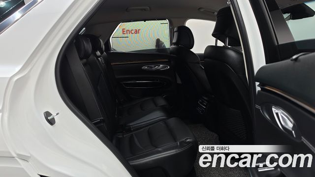 Genesis GV70 2025 — photo 17