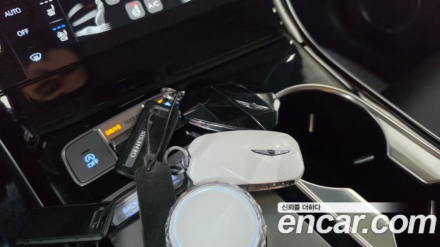 Genesis GV70 2025 — photo 21