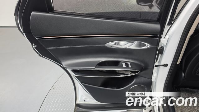 Genesis GV70 2025 — photo 15