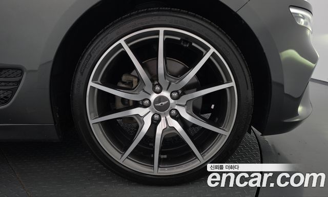 Genesis G70 2022 — photo 11